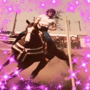 Meet your Posher, Carolyn